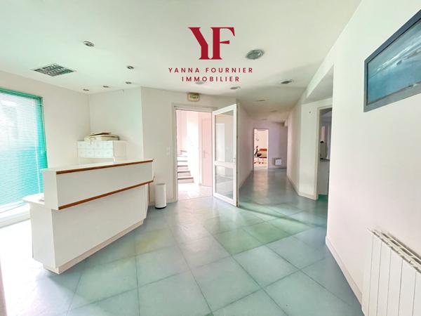 Plougastel-Daoulas (29470) CENTRE VILLE DE PLOUGASTEL - DAOULAS, IMMEUBLE 303 M2 SUR 2 NIVEAUX , LOCAL PROFESSIONNEL ET HABITATION