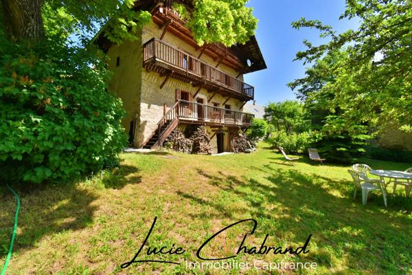 Maison à vendre 10 pièces  (05)