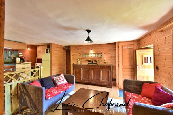 Maison à vendre 10 pièces  (05)