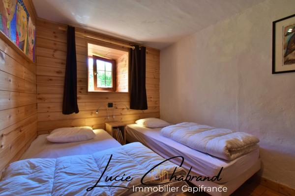 Maison à vendre 10 pièces  (05)