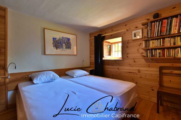 Maison à vendre 10 pièces  (05)