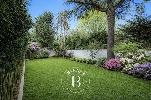 Fontenay-sous-Bois, Maison 6 Chambres -  380 m² à vendre