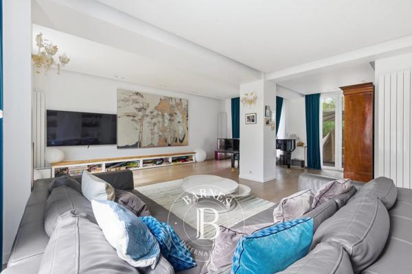 Fontenay-sous-Bois, Maison 6 Chambres -  380 m² à vendre