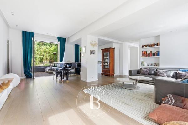 Fontenay-sous-Bois, Maison 6 Chambres -  380 m² à vendre