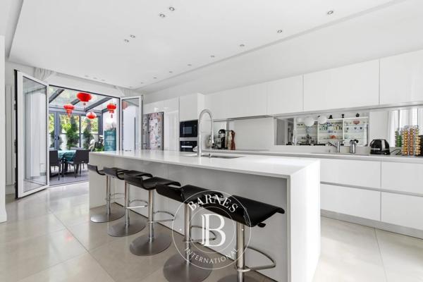 Fontenay-sous-Bois, Maison 6 Chambres -  380 m² à vendre