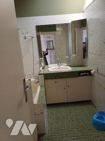 A VENDRE à BOUGUENAIS Maison à rénover de plain-pied avec garage et jardin