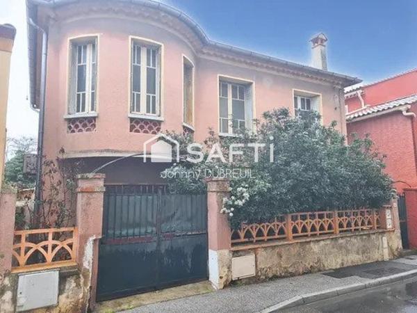 LE PRADET - IMMEUBLE 130M2 AVEC 2 APPARTEMENTS, GARAGE, COMPTEURS INDIVIDUELS, PROCHE DES COMMODITÉS.