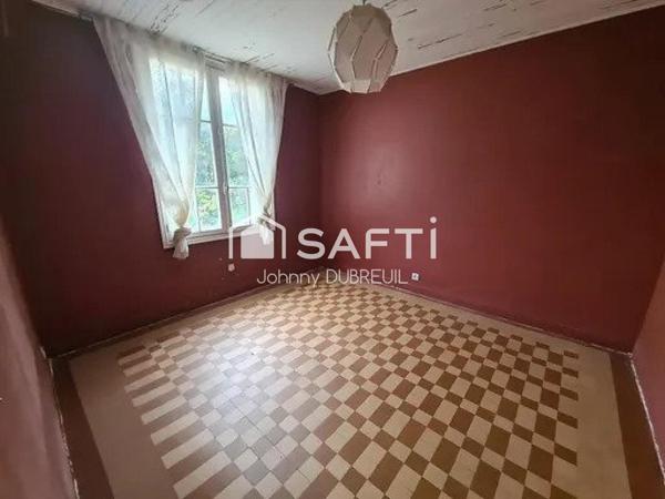 LE PRADET - IMMEUBLE 130M2 AVEC 2 APPARTEMENTS, GARAGE, COMPTEURS INDIVIDUELS, PROCHE DES COMMODITÉS.