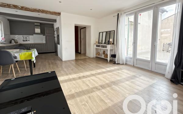 Maison à vendre    5 pièces • 11,55 m2 Jonquières