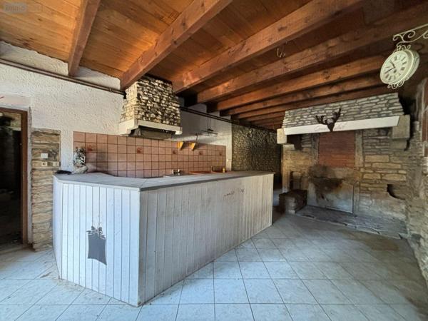Maison à restaurer à vendre à Senaud dans le Jura (39160), ref : 39064-112   
Chemin d'écuria