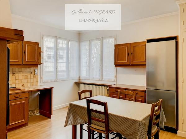 OYONNAX (01) - À vendre maison T5 de 155 m2 + Atelier professionnel de 423 m2 - 1220 m2 de terrain