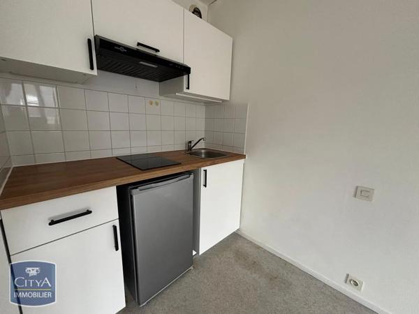 Appartement à louer 1 pièce 21.88m² Tours (37000)