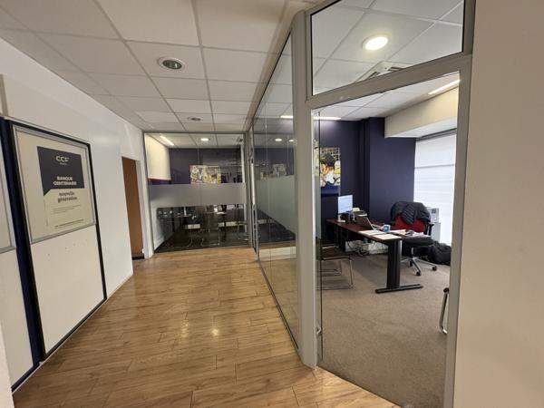 Marseille (13010) Local Commercial - 160m2 - St Loup