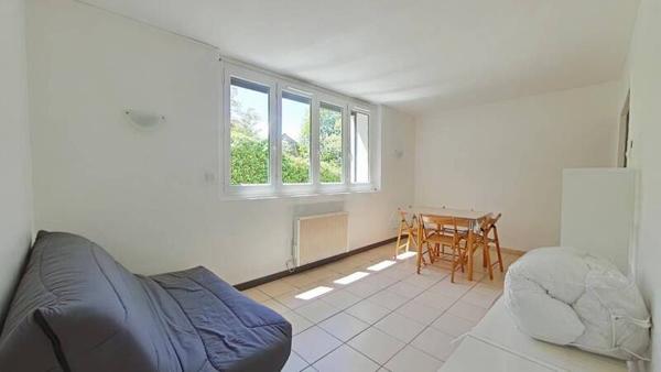 Appartement 1 pièce                                        - 42000 Saint-Étienne Réf : 12454