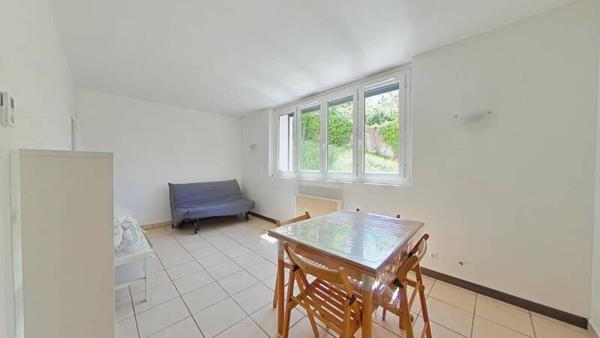 Appartement 1 pièce                                        - 42000 Saint-Étienne Réf : 12454