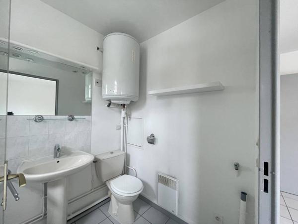 Appartement 1 pièce                                        - 38000 Grenoble Réf : 4869
