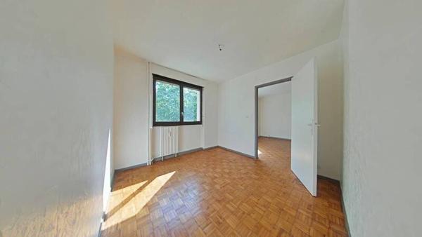 Appartement 2 pièces                                        - 42000 Saint-Étienne Réf : 13005