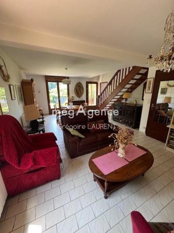 Maison à AURAY, 56400 - 5 pièces 100m²