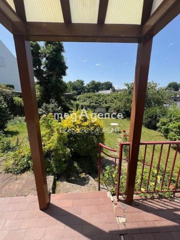 Maison à AURAY, 56400 - 5 pièces 100m²