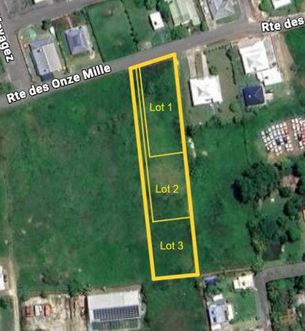 Terrain à bâtir 1 115 m² à Sainte-Anne, accès privé depuis la rue