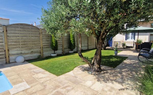 Maison à vendre    4 pièces •  La Rochelle