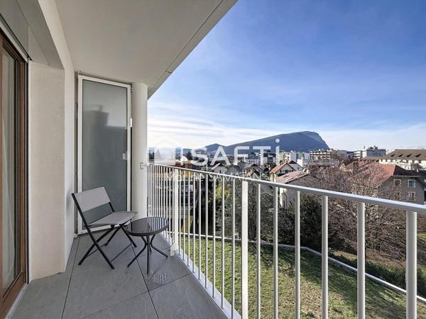 T4 récent de 80 m2 avec Garage - Cave - Tram - Gare