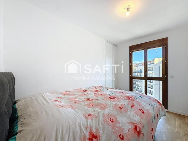 T4 récent de 80 m2 avec Garage - Cave - Tram - Gare