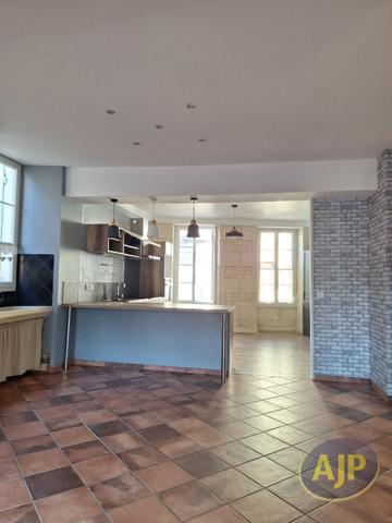 Location maison Pons : 860 € - AJP Immobilier Pons