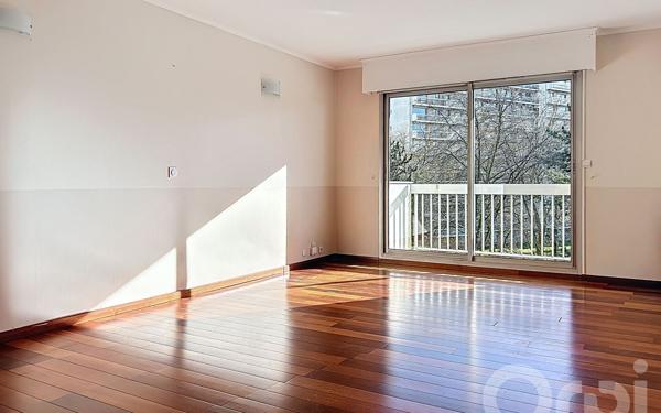 Appartement à vendre    3 pièces • 68,21 m2 Maisons-Alfort