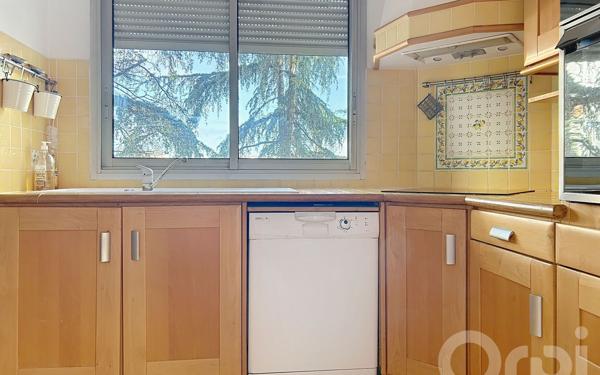 Appartement à vendre    3 pièces • 68,21 m2 Maisons-Alfort