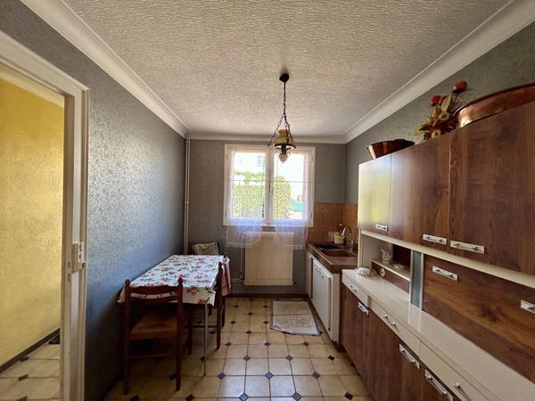 Maison Niort 6 pièce(s) 117 m2, Niort 79000