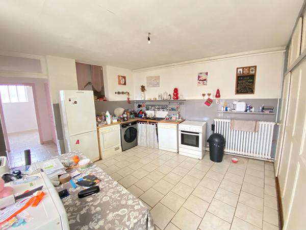 Maison ancienne à rénover avec garage double à Saint Quentin - Faubourg d'Isle