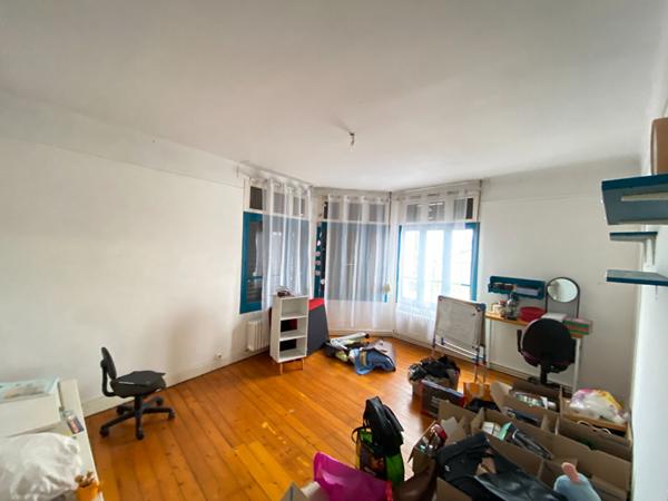 Maison ancienne à rénover avec garage double à Saint Quentin - Faubourg d'Isle