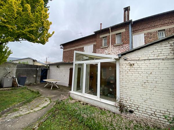Maison ancienne à rénover avec garage double à Saint Quentin - Faubourg d'Isle