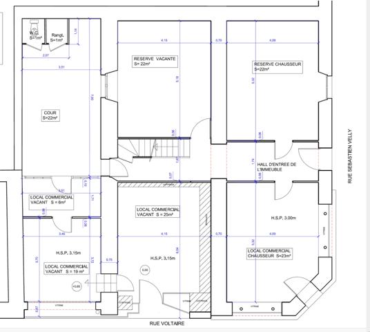 Emplacement N°1 locaux commerciaux et logement.