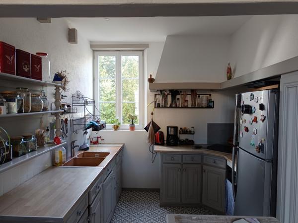 EN VENTE - NEVERS - à 5 mn du centre ville . Maison 3 chambres terrain