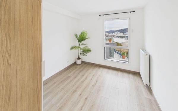 Appartement à vendre    3 pièces • 64,29 m2 Chambéry