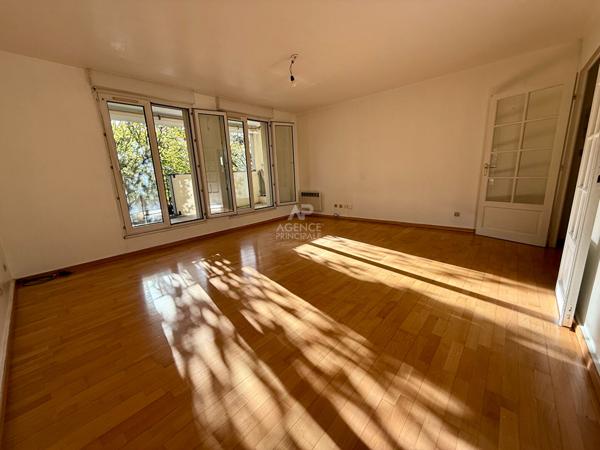 Appartement Poissy 4 pièce(s) 84 m2 370 000 € **  - Référence  8958