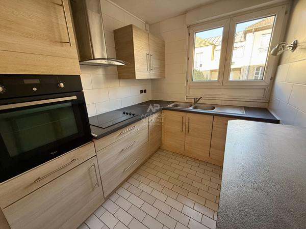 Appartement Poissy 4 pièce(s) 84 m2 370 000 € **  - Référence  8958