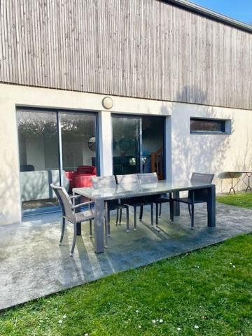 Maison contemporaine lumineuse à proximité du bourg de Saint