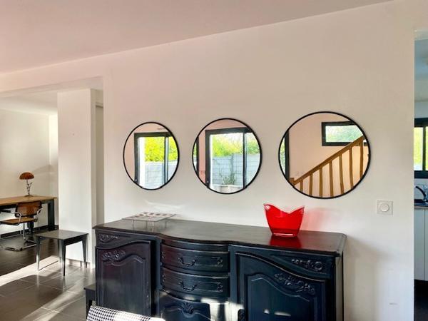 Maison contemporaine lumineuse à proximité du bourg de Saint