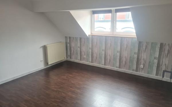 Appartement à louer    4 pièces • 101,57 m2 Tourcoing