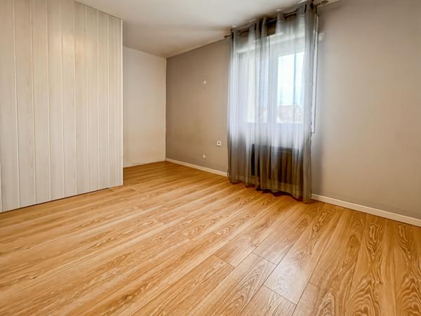 Maison Saint Fargeau Ponthierry 7 pièce(s) 130 m2