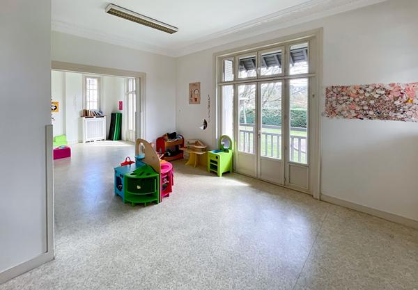 Maison Poissy 9 pièce(s) 215 m2