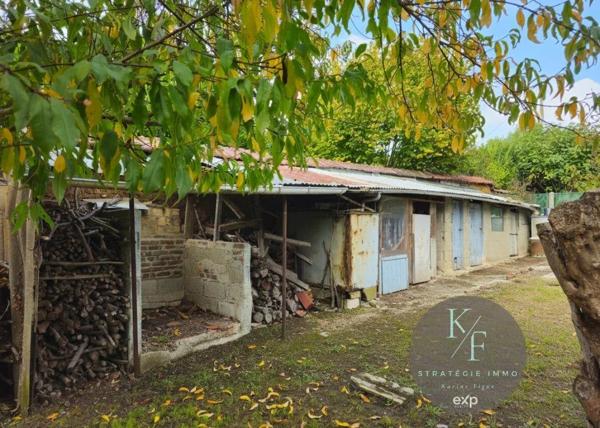 PROCHE GARE ET COMMERCES