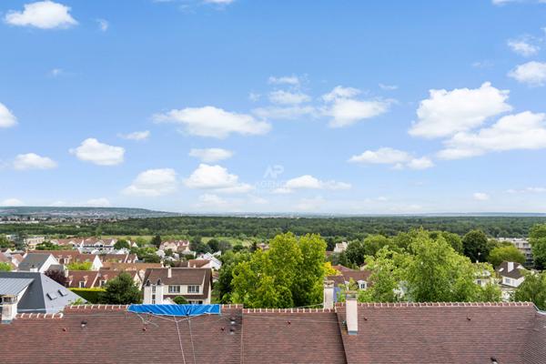 Appartement Chambourcy 5 pièce(s) 100 m2 €478 400 ** - Référence 17385