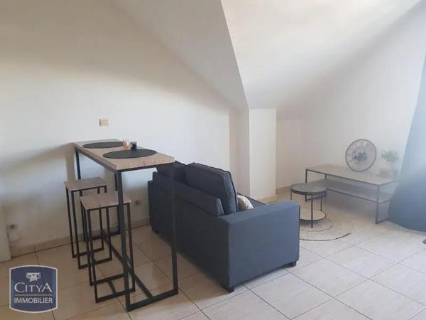 Appartement à louer 1 pièce 28.05m² Le Tampon (97430)