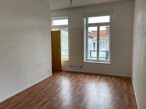NANCY - appartement 4 pièces + GARAGE + CAVE - 81.15m²