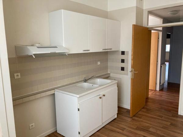 NANCY - appartement 4 pièces + GARAGE + CAVE - 81.15m²