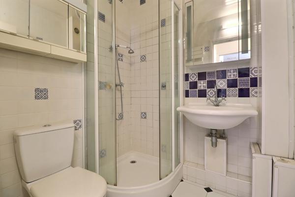 Appartement 2 pièces à vendre à Aubervilliers, au pied du métro ligne 12 Mairie d'Aubervilliers, 4e étage avec ascenseur, vue dégagée